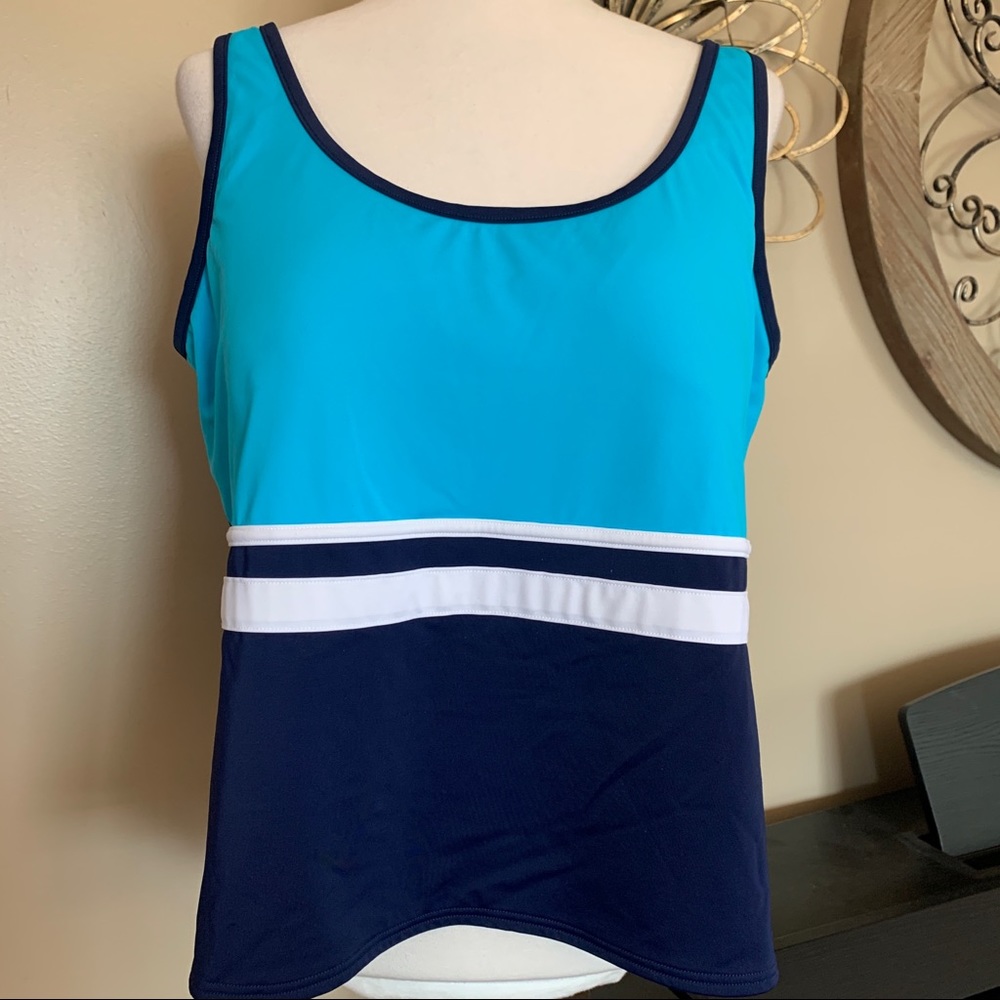 L.L. BEAN Size 18W Sporty Tankini Swimsuit Top - Navy